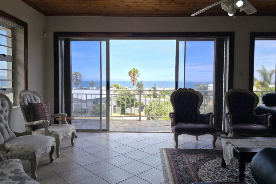 4 Bedroom Property for Sale in Noorsekloof Eastern Cape